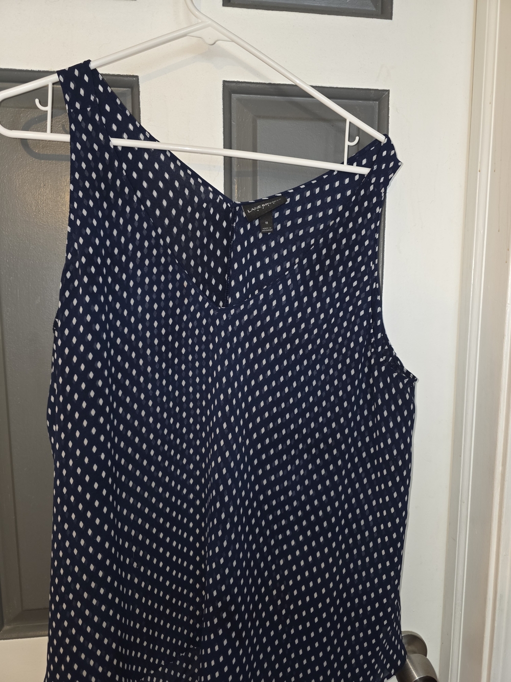 Lane Bryant Navy Blue Sleeveless Dot Print Top - Picture 3 of 3